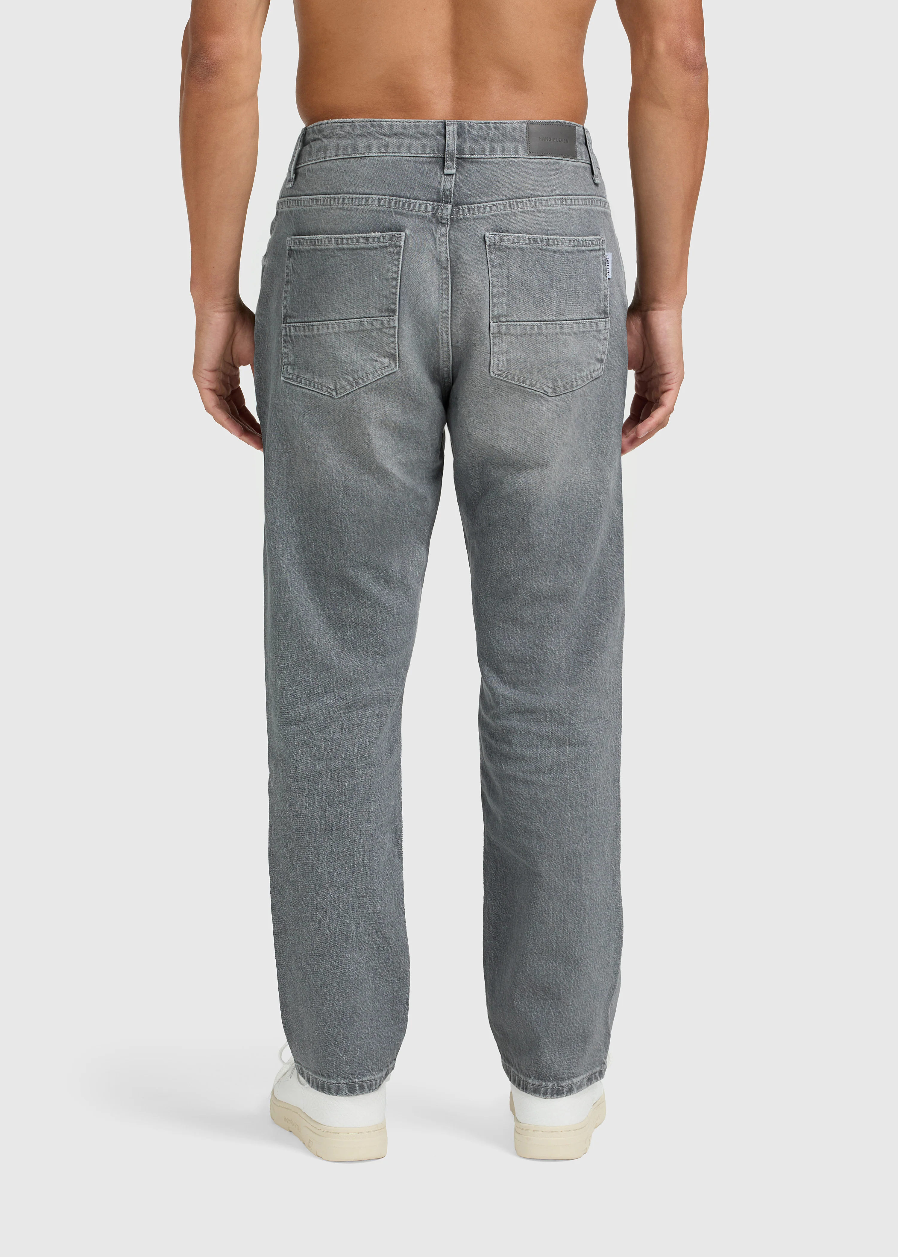 The Clean Straight Jeans - Grey - Image 4