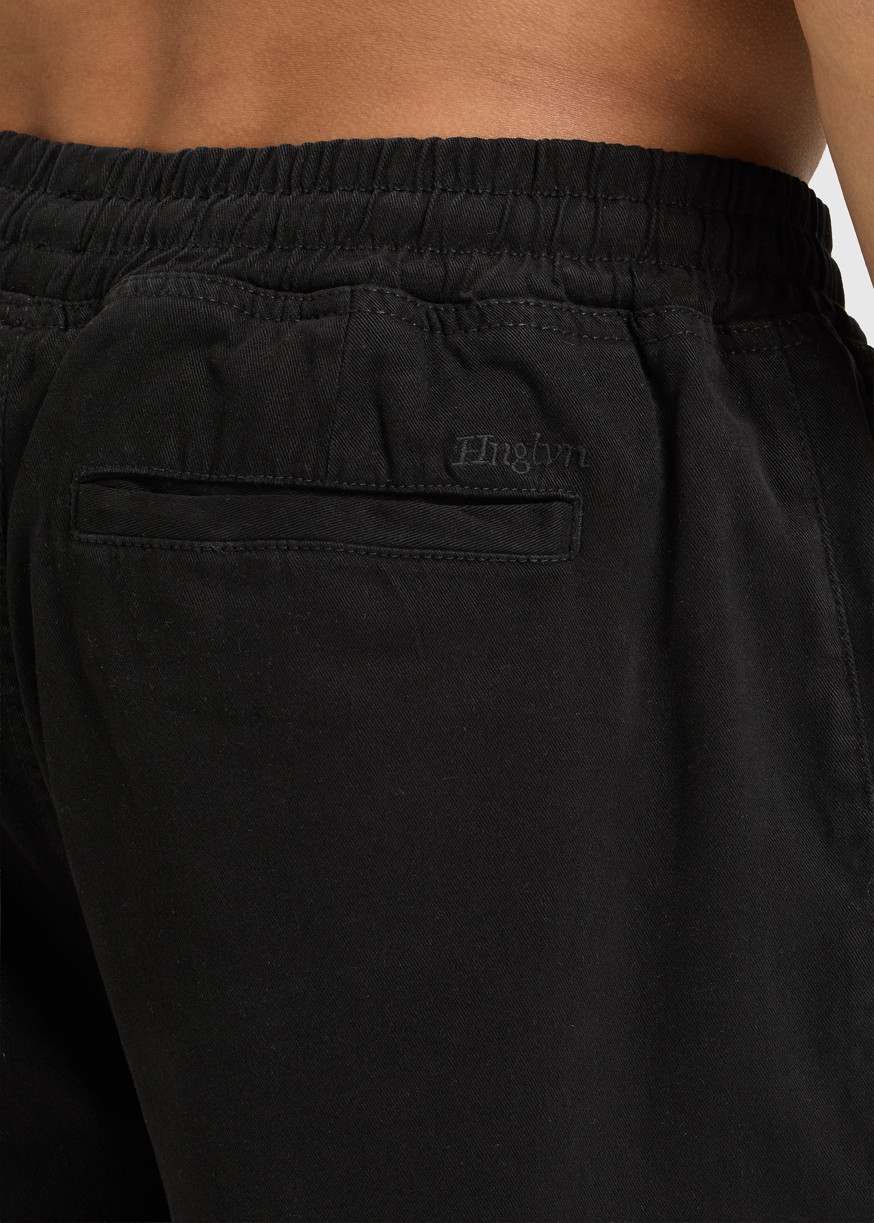 The Washed Chino - Black - Image 4